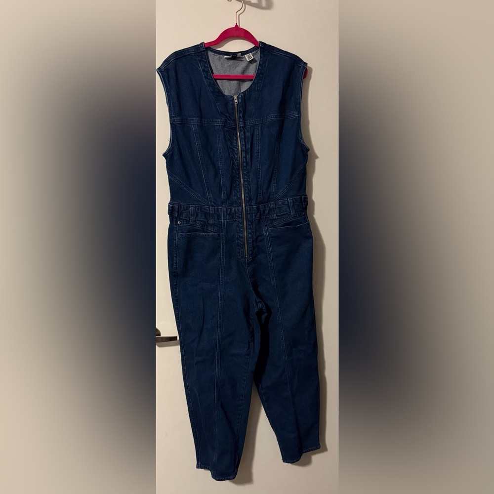 Universal Thread Dark Blue Denim Sleeveless Zip-Front Jumpsuit